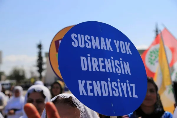 ‘Yargılanıyoruz, çünkü teşhir ediyoruz’