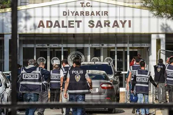 Katil ama polis!
