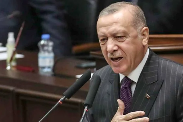 Halkı aldatma cumhuriyeti