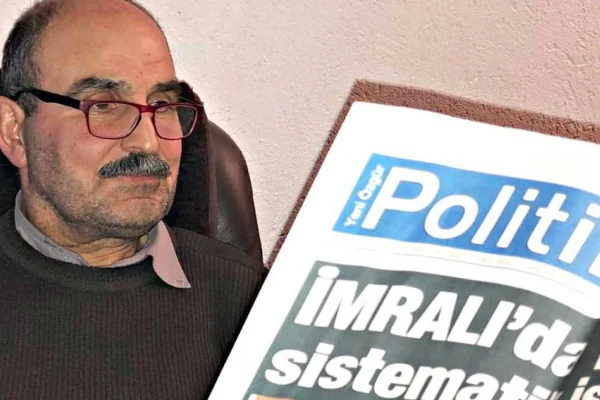 Yüzlerce kişiyi abone yaptı