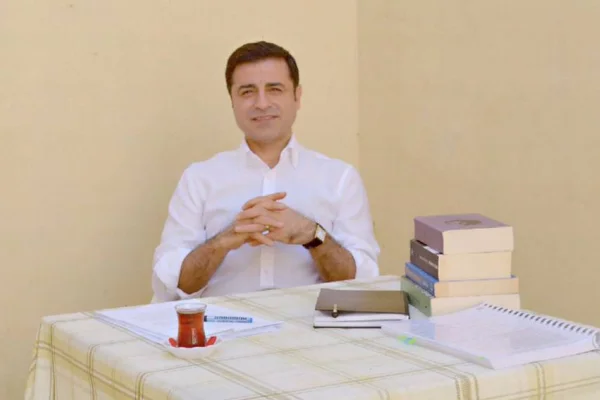 Demirtaş'ın kitapları cezaevine alınmadı