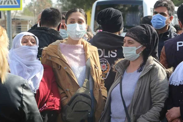 Tecrit protestolarına yasak