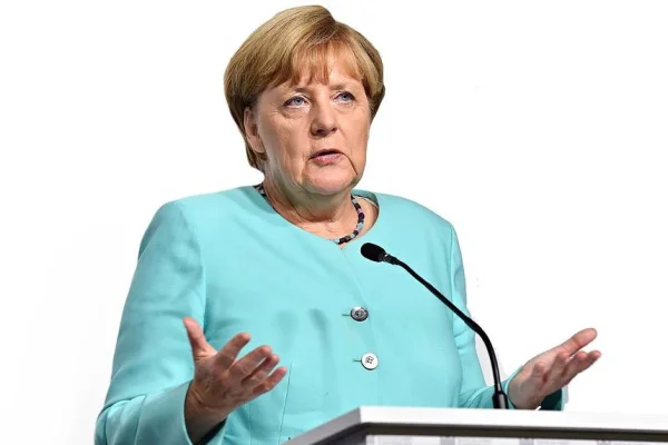 Merkel: İkinci dalgayı atlattık