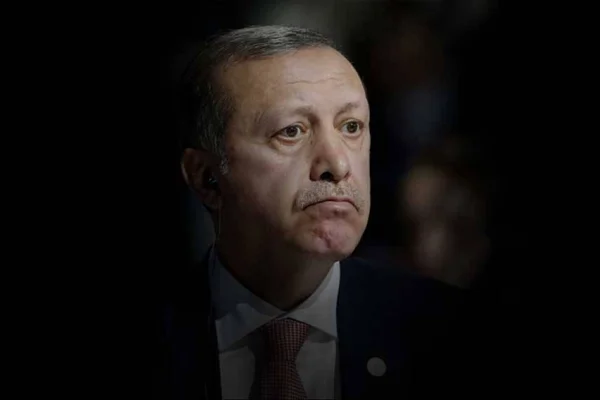 İstifa edecek biri değilsin