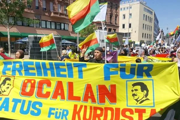 Özgür yaşam kılavuzu Rêber Apo