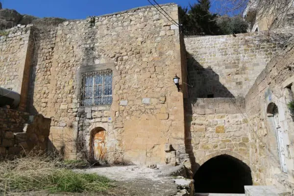 Define uğruna