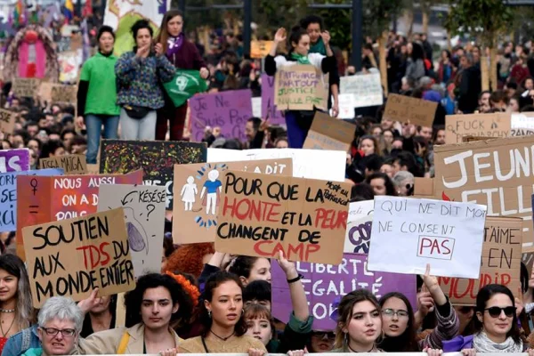 8 Mart 2021: Feminist grev!