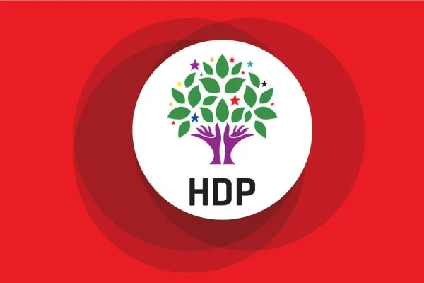 AYM, boyun eğdi