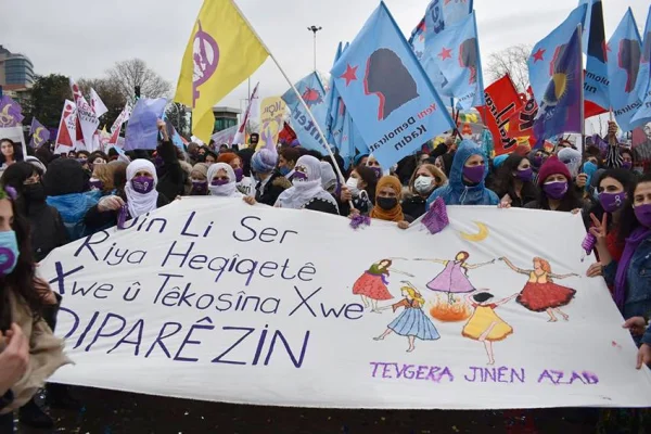 Kadının yeniden dirilişi
