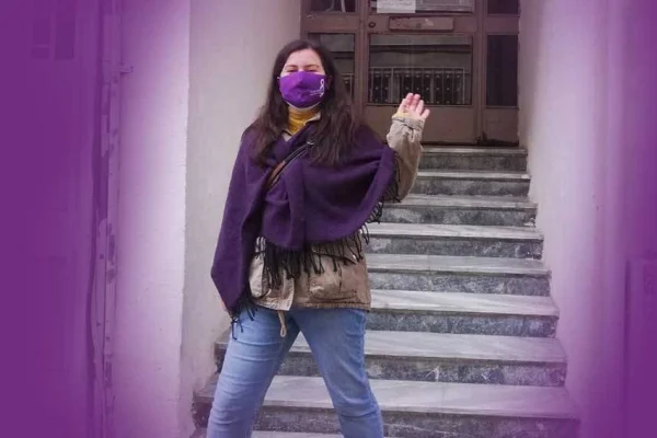 8 Mart için ev hapsini bitirdi