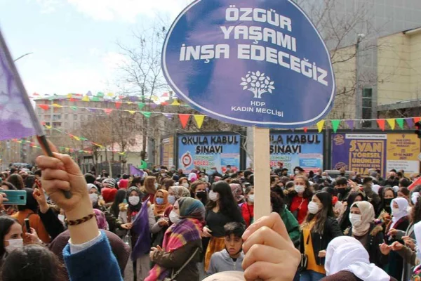 Yaşamı ve özgürlüğü haykırdılar