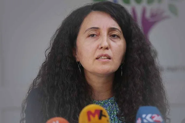 Çözümsüzlükte ısrardır