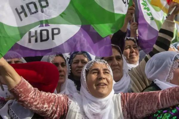 Kapatmaya karşı sahaya