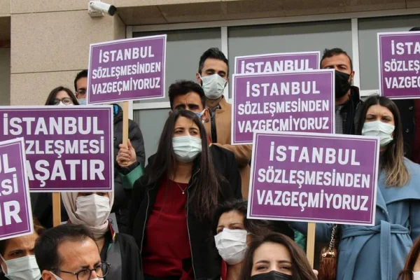 Sokaklara çıkan kadınlar: Kararı tanımıyoruz!