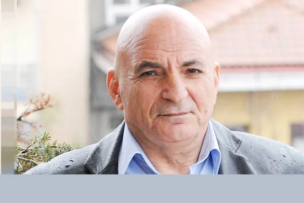 İktidar değişmeden ekonomi düzelmez