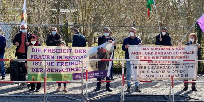 Berlin'de Şengal protestosu