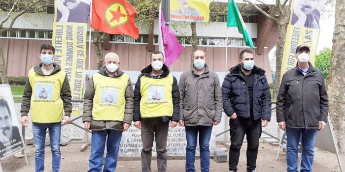 Nöbet eylemi Düsseldorf grubu