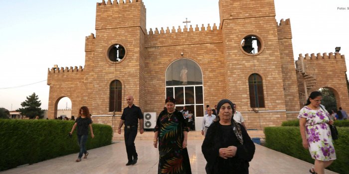 AKRE HEWLER HRISTIYAN