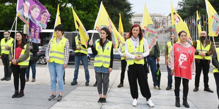 Cenevre'de BM ofisi önünde oturma eylemi