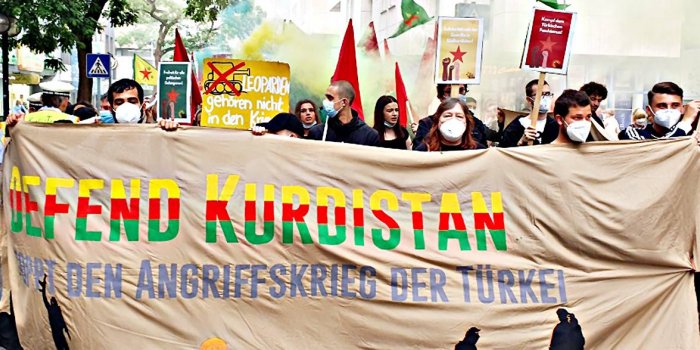 Stuttgart'ta işgal ve tecrit protesto edildi