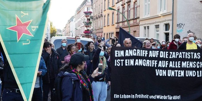 Zapatistalar Frankfurt'ta