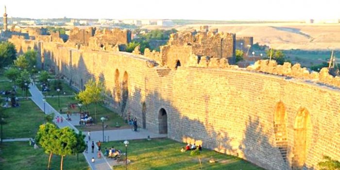 Amed surları 