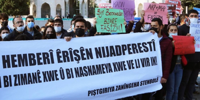 İstanbul Üniversitesi ırkçılık karşıtı protesto