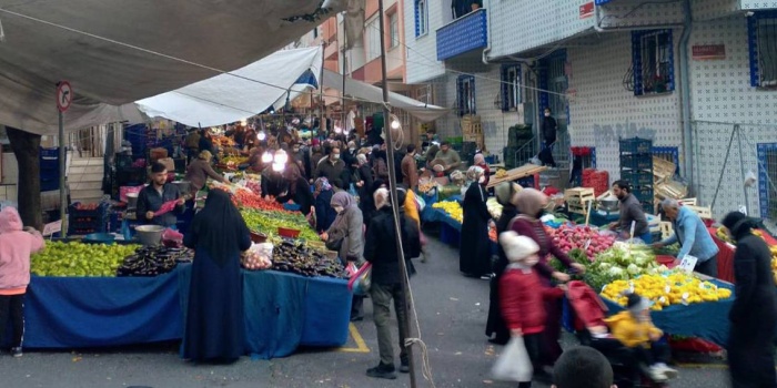 İstanbul'da semt pazarı