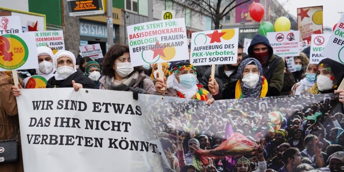 13 Aralık Pazartesi günü 1003 aydının destek verdiği imza kampanyası uluslararası çapta yürütülmeye devam edecek