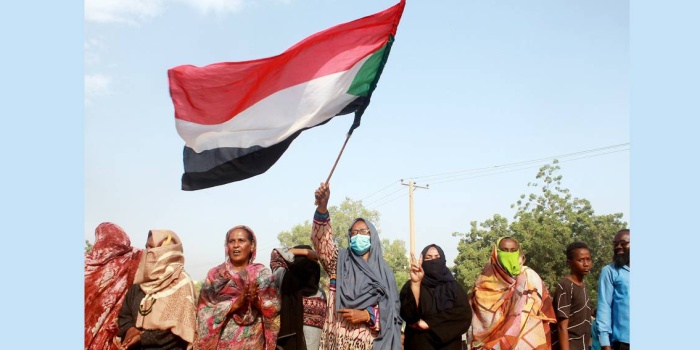 Sudan'da direnen kadınlar /Foto:Afp