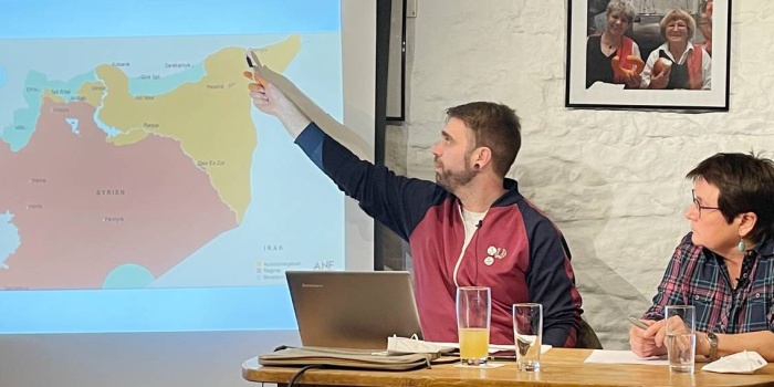 Toplantıda Dr. Simon Becker ile Dr. Birgit Koch-Dallendörfer ortak sunum yaptı.