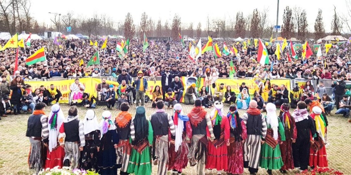 Frankfurt Newroz'un dan bir kare