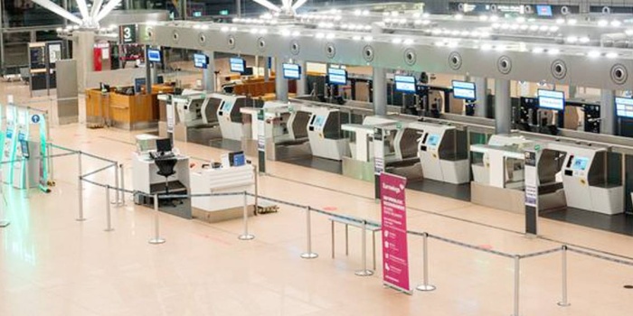 Hamburg havalimanı iptal edilen uçuşlar nedeniyle bomboş kaldı.