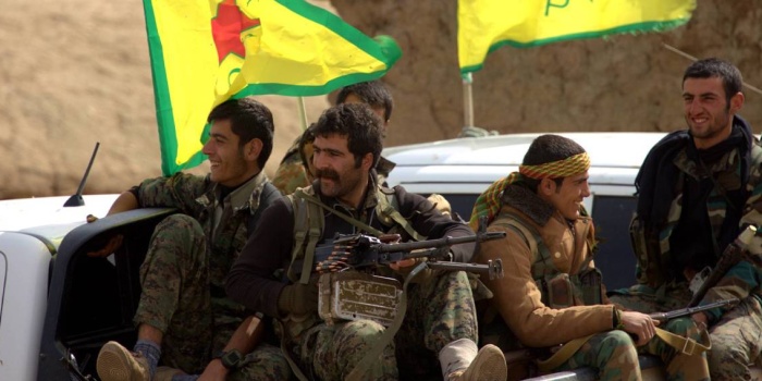 YPG savaşçıları cepheye giderken