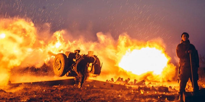 Ukrayna savaşında topçu atışı