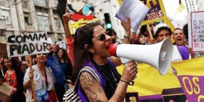 Portekiz'de konut için protesto yürüyüşleri