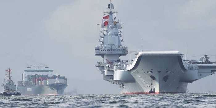 Çin donanması Güney Çin Deniz'inde