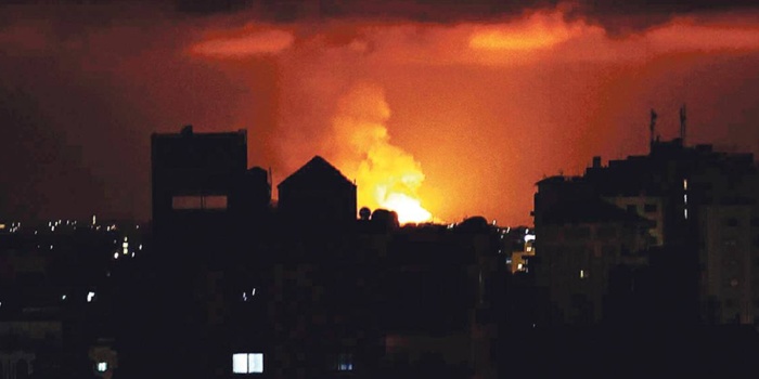 Gazze'de İsrail hava saldırısı Foto: AFP