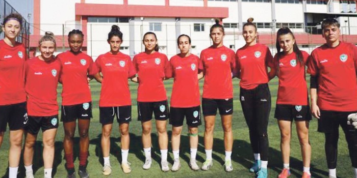Amedspor Kadın Futbol Takımı