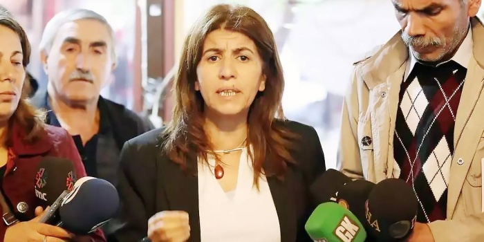 KCDK-E Eşbaşkanı Zübeyde Zümrüt