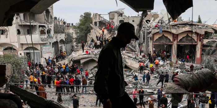 Gazze kentine İsrail hava saldırısı Foto: AFP