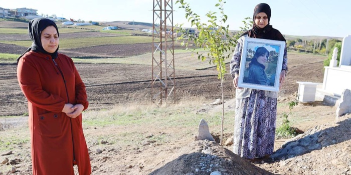 Fatma Göktürk ve Azize Göktekin