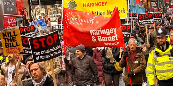 Londra'da protesto gösterisi
