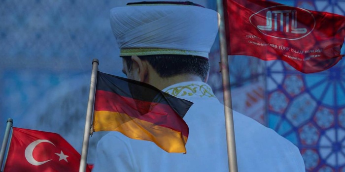 DİTİB imamları anlaşması