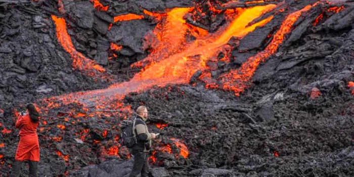 İzlanda'da lavlar kasabalara ulaştı