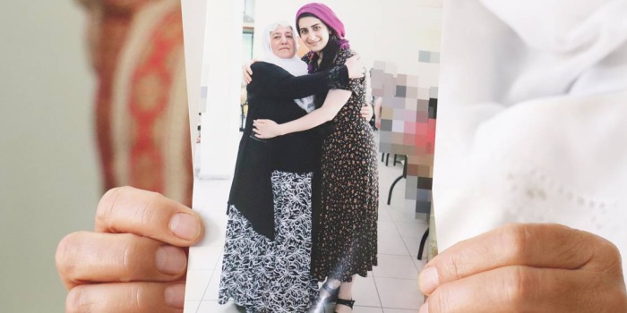 Şivekar Ataş ve annesi Rabia Ataş