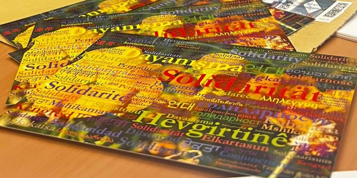 Siyasi tutsaklara yılbaşı kartı