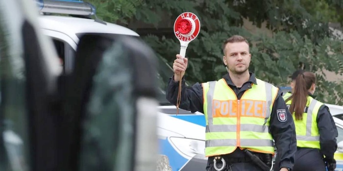 Almanya sınır kontrolü