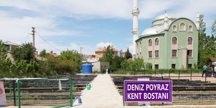 Deniz Poyraz Kent Bostanı