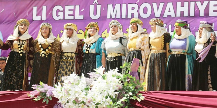 Anneler Folklor Grubu